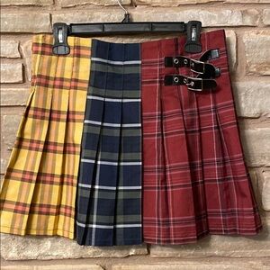 No Boundaries Women's Plaid Multi-Color Pleated Skirt Size L